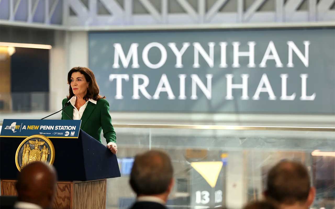 NYP: Hochul admin negotiating Penn Station deal in secret, watchdog charges